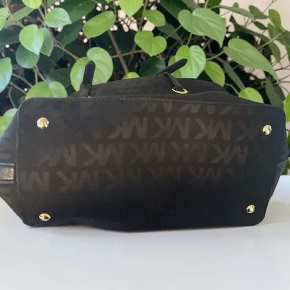 Michael Kors Jet Set Grab Bag Tote - Picture 3 of 3